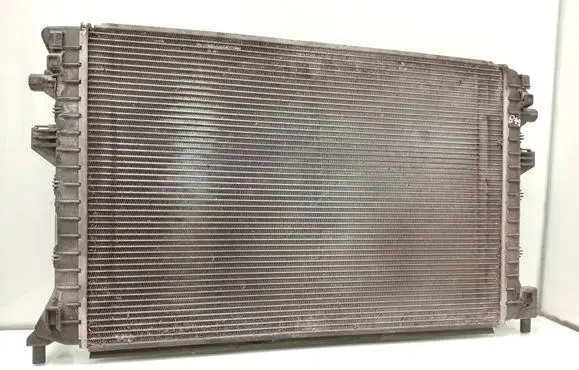 Seat Leon (5F) Coolant radiator 5Q0121251HS