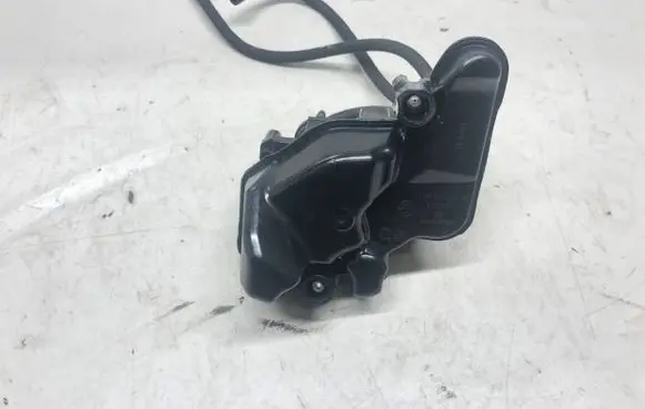 Vacuum air tank