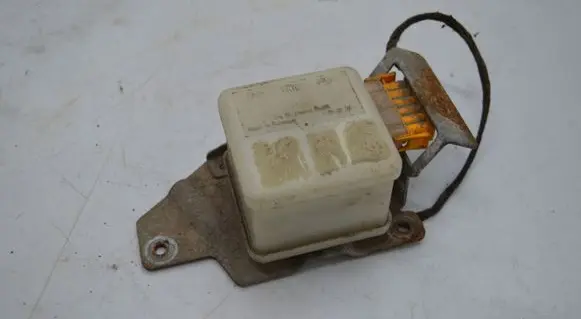 Mercedes-Benz CLK A208 C208 Alarm control unit/module 0005401769 A2028204726