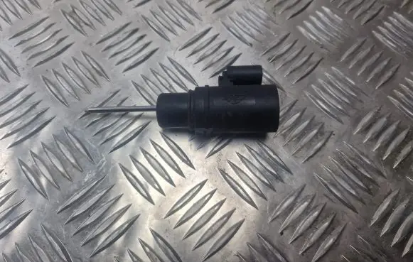 Volkswagen Touareg I Brake pedal sensor switch 10631890741