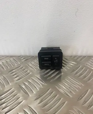 Suzuki Ignis Cruise control switch 75K099
