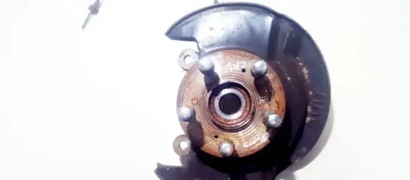 Honda CR-V Front wheel hub