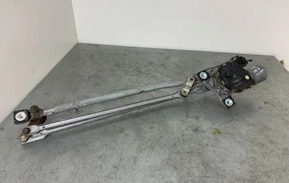 Volvo C30 Front wiper linkage and motor 1137328405