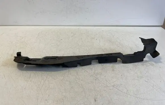 Audi Q2 - Intercooler air guide/duct channel 81A121332D