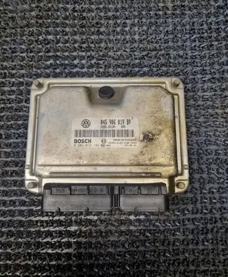Volkswagen Polo Engine control unit/module 045906019BP 1039S13127