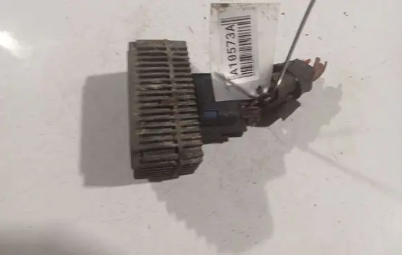 Opel Zafira B Glow plug pre-heat relay 55353011