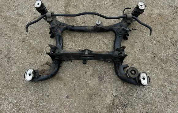Volkswagen Touareg III Rear subframe 4M0500025