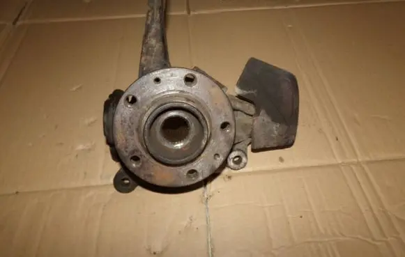 Peugeot 407 Front wheel hub