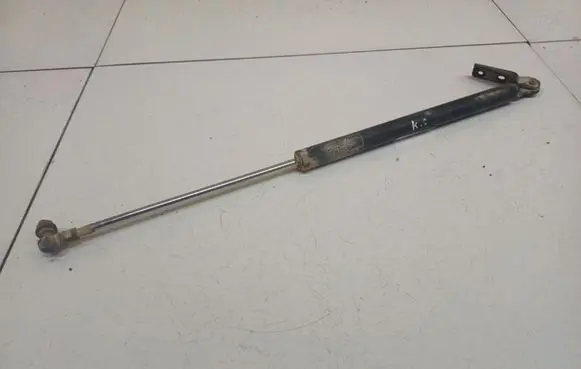 Subaru Forester SG Tailgate/trunk strut/damper 