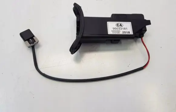 Chevrolet Captiva Tailgate strut 