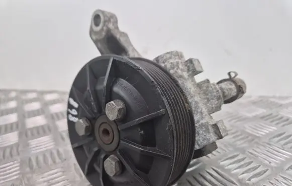 BMW 1 F20 F21 Power steering pump 677924402 6779241