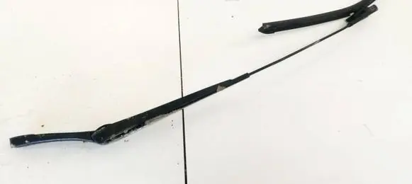 Skoda Octavia Mk2 (1Z) Front wiper blade arm 1Z1955410