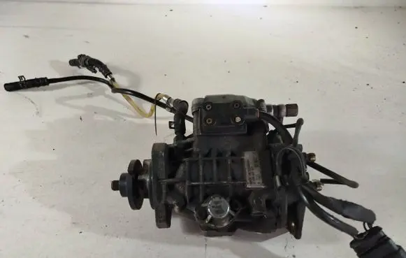 Volkswagen Golf IV Fuel injection high pressure pump 0460404977