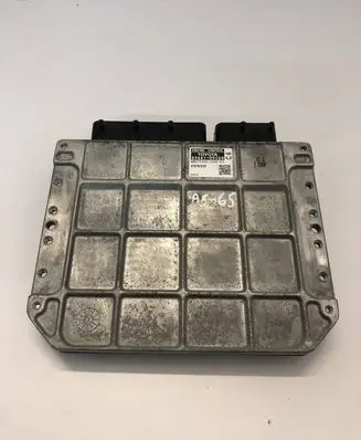 Toyota Avensis T270 Engine control unit/module 8966105C60 MB2754002430