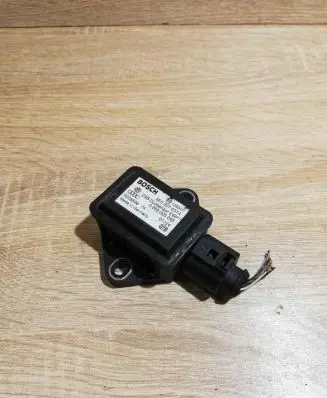 Audi A6 S6 C5 4B ESP acceleration yaw rate sensor 8E0907637A 0265005245