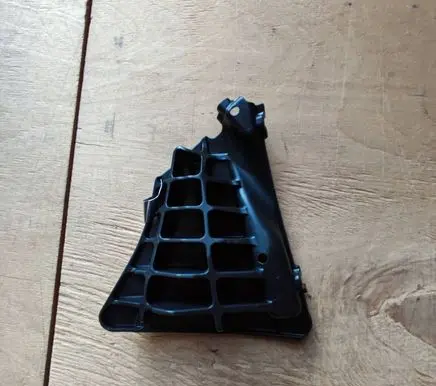 Mercedes-Benz A W177 Fender mounting bracket A1778811800 1778811800