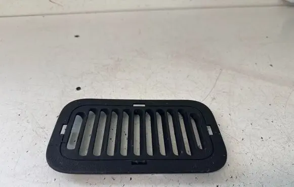 Renault Master III Quarter panel pressure vent 798700003R MP6459