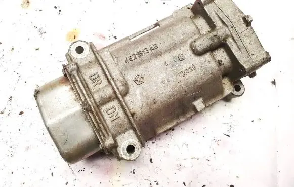 Chrysler Voyager Oil pump 4621513ab 0b030
