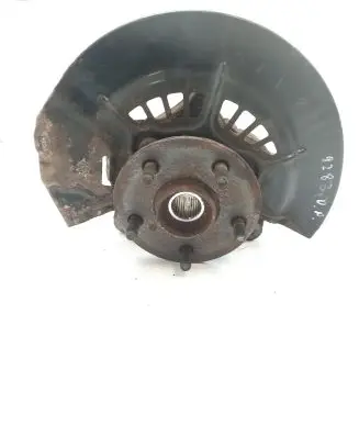 Toyota RAV 4 (XA50) Front wheel hub