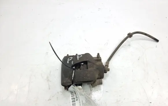 Volkswagen Golf IV Front brake caliper