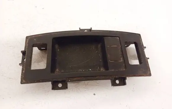 Subaru Outback Center console 