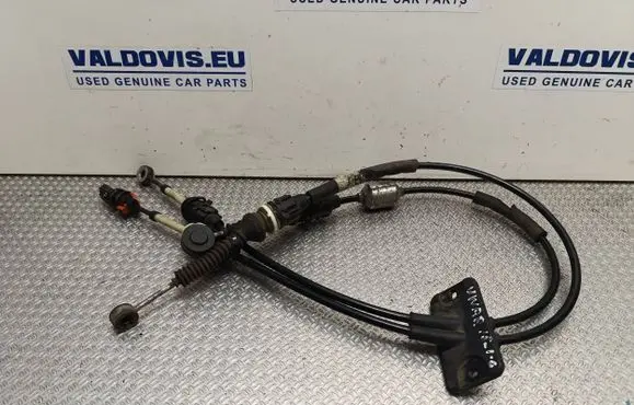 Gear shift cable linkage