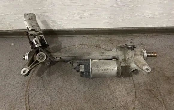 BMW 5 G30 G31 G38 Steering rack 6891497