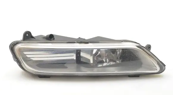 Volkswagen PASSAT B7 Front fog light