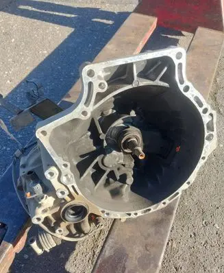 Mazda 323 Manual 5 speed gearbox F7F5H5 F5H5 R0519