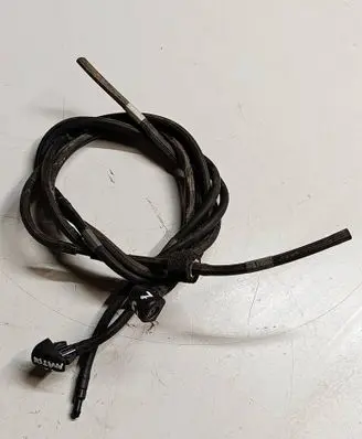 Mazda 6 Windshield washer spray nozzle F4FA7WF74