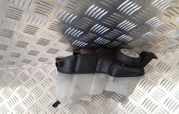 Volvo XC70 Coolant expansion tank/reservoir