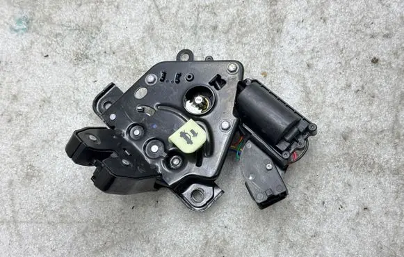 Tesla Model Y Tailgate/trunk/boot lock/catch/latch 1500604CNB CJZ23313174659