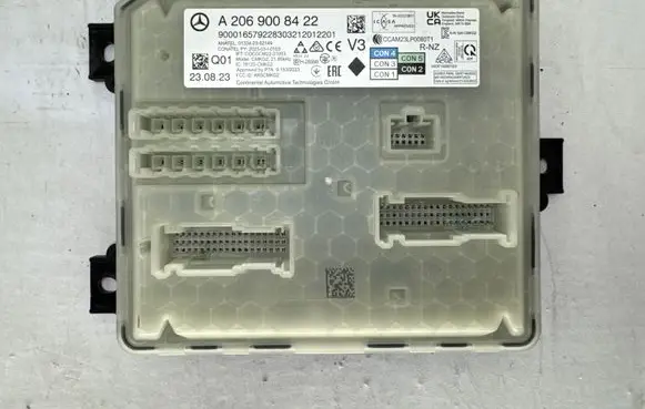 Mercedes-Benz C W206 Central body control module A2069008422