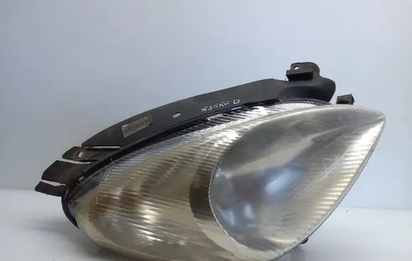 Citroen Xsara Picasso Headlight/headlamp 89300200