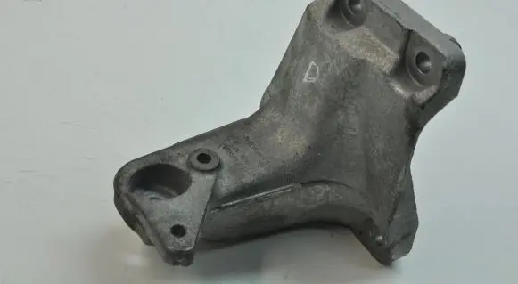 BMW 4 F32 F33 Engine mounting bracket 6788612