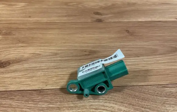 Volkswagen PASSAT B6 Airbag deployment crash/impact sensor 3C0909606