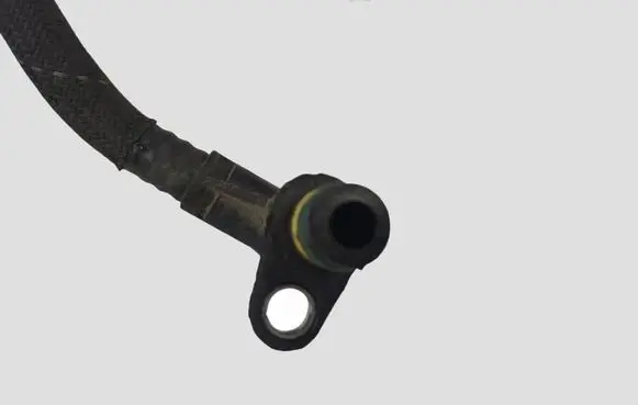 Volkswagen PASSAT B8 Vacuum line/pipe/hose 04L129456D
