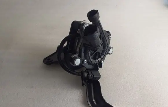 Volkswagen PASSAT CC Secondary air pump 07K959253A 3C0906617 11800068