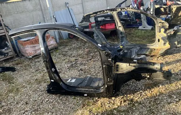 Volvo C40 Front quarter panel TM20306