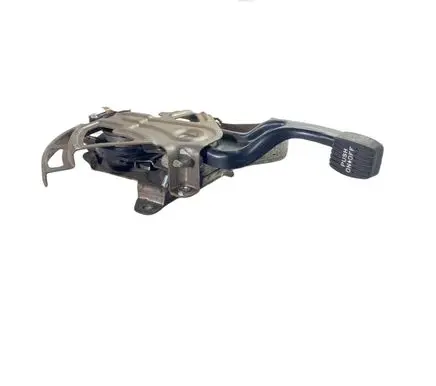 Chrysler 300C Handbrake/parking brake lever assembly 04779478AI