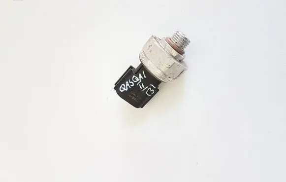 Nissan Qashqai Air conditioning (A/C) pressure sensor 92CP811 P804