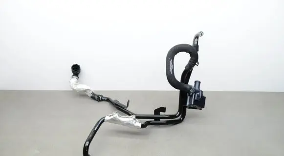 Audi Q7 4M Engine coolant pipe/hose 4M0819314J 059121449M