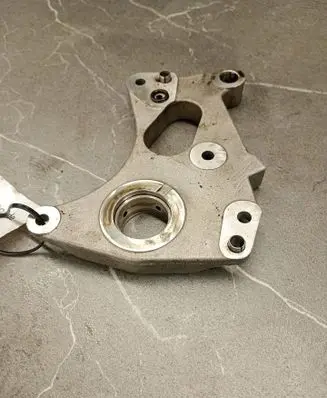 Audi A8 S8 D3 4E Oil pump balance shaft 057109583A