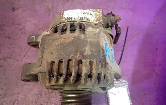 Toyota Yaris Verso Generator/alternator 27060-0J040
