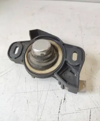 Opel Vectra C Tailgate opening switch 13178155