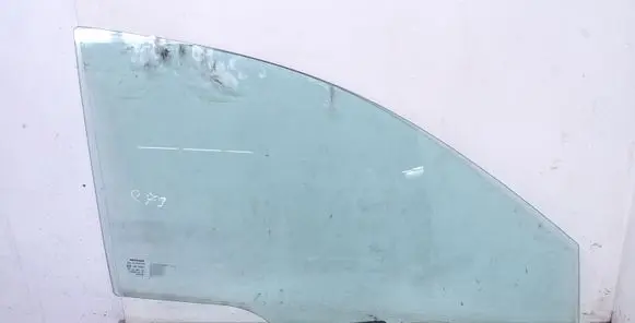 Honda CR-V Front door window glass four-door AS2