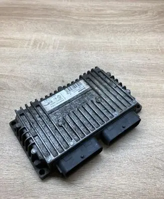 Renault Scenic I Engine control unit/module ECU 7700112914 7700112937