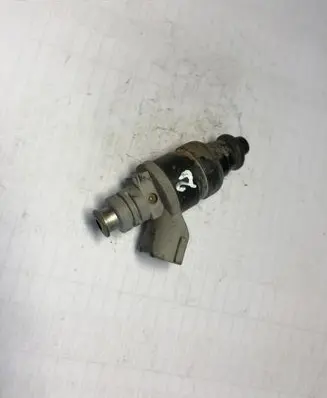 Mitsubishi Colt Fuel injector MR988977 988977