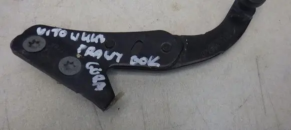 Mercedes-Benz Vito Viano W447 Sliding door upper roller guide/hinge A4477600147