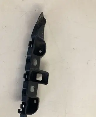 Volkswagen PASSAT B7 Front bumper mounting bracket 3AA807183